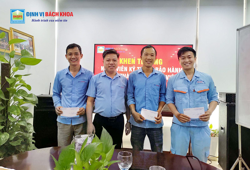 Khen thưởng nhân viên kỹ thuật bảo hành khen-thuong-nhan-vien-ky-thuat-bao-hanh