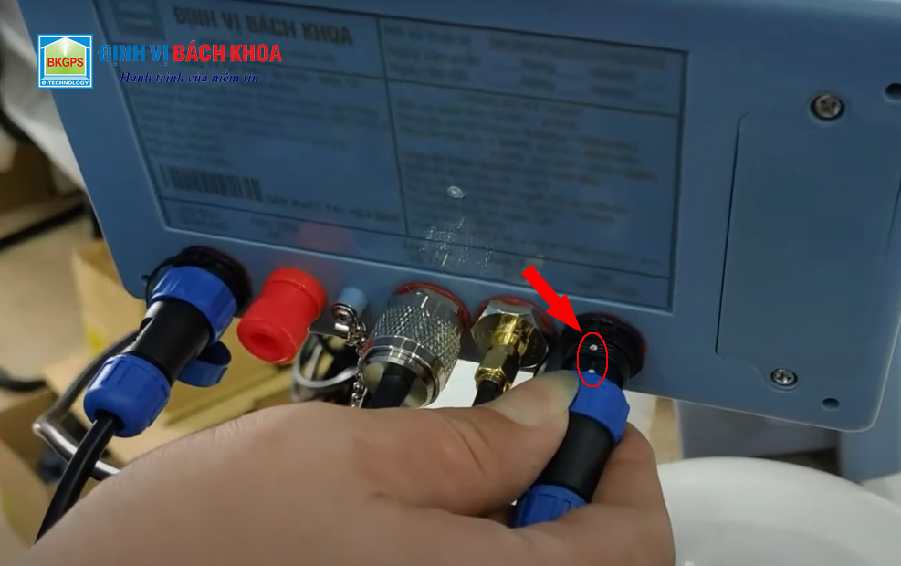 Đấu nối dây nguồn pin năng lượng mặt trời với thiết bị GSHT tàu cá Đấu nối dây nguồn pin năng lượng mặt trời với thiết bị GSHT tàu cá