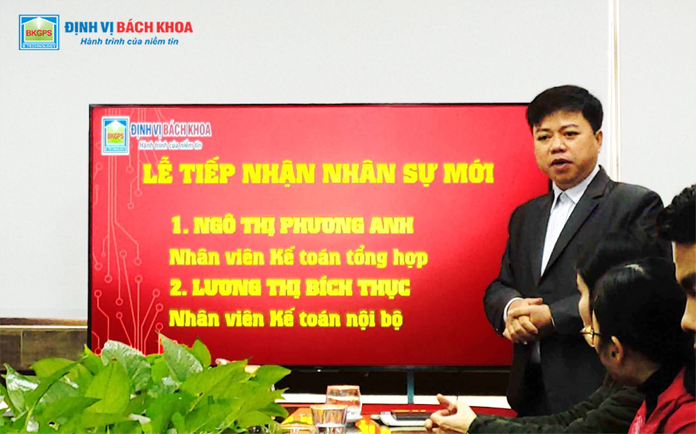 chao-don-nhan-su-thang-12-2020.jpg