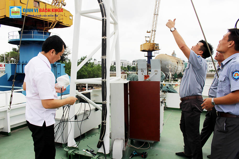 Kiểm tra lắp đặt thiết bị giám sát hành trình tàu cá