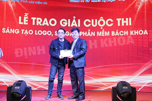 tat-nien-bach-khoa-9%20-%20Copy.JPG